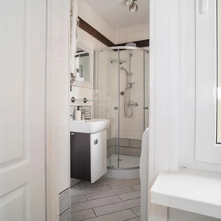 Totu Pulaskiego 8 דירה *