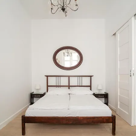 דירה Totu Pulaskiego 8