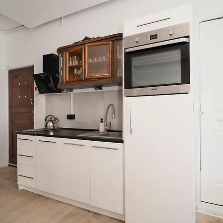 Totu Pulaskiego 8 דירה *