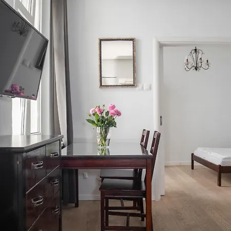 Totu Pulaskiego 8 * סופוט