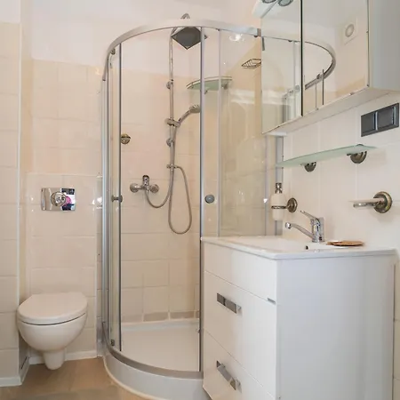 Totu Pulaskiego 8 דירה