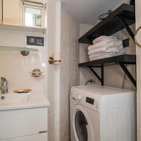 Totu Pulaskiego 8 דירה *